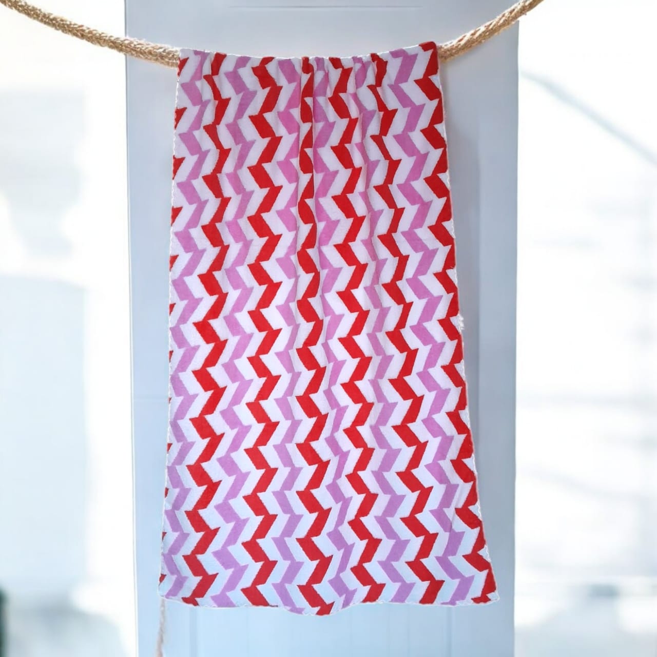 Chevron Pattern Absorbent Bathing Towel 2 (4) Chevron Pattern Absorbent Bathing Towel - Image 1